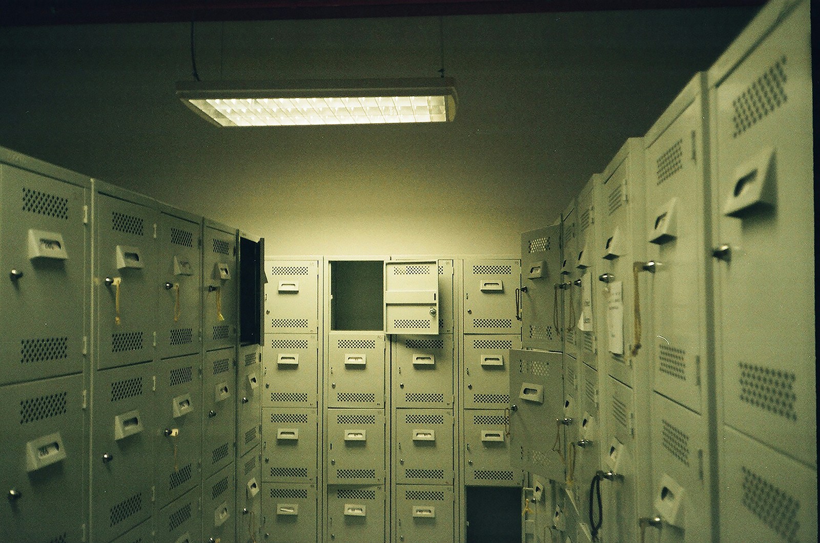 8 cajas fuertes secretas para armas que puedes ocultar en la casa
